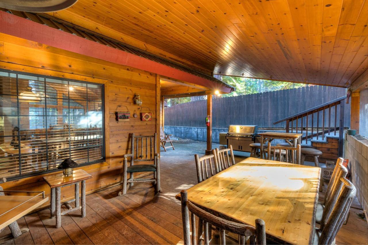 Rock Front Lodge Fish Camp Ngoại thất bức ảnh